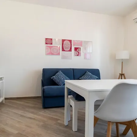 Apartment Baracca 7 B *